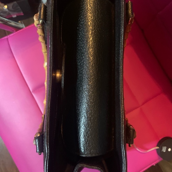 Gucci Black Leather Bamboo Handle Bag - Picture 6 of 11